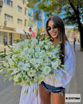 Букет от бели еустоми № 493