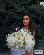 Кутия "Грация" № 581 бели цветя в кутия